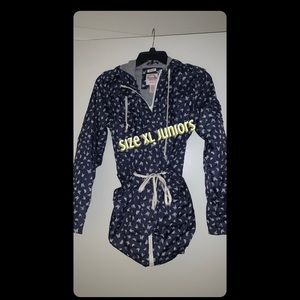Missimo size XL Butterfly raincoat